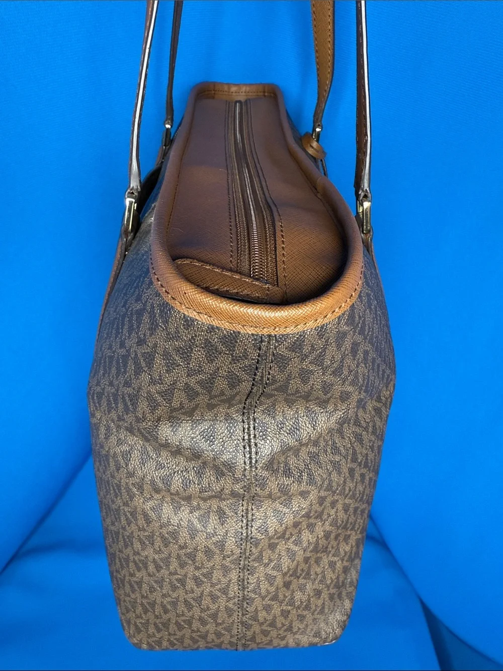 MICHAEL KORS LARGE SADY CARRYALL BROWN SIGNATURE LOGO LAPTOP / SHOULDER TOTE BAG